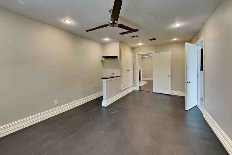 5064 Nash Dr - Photo 5 of 18