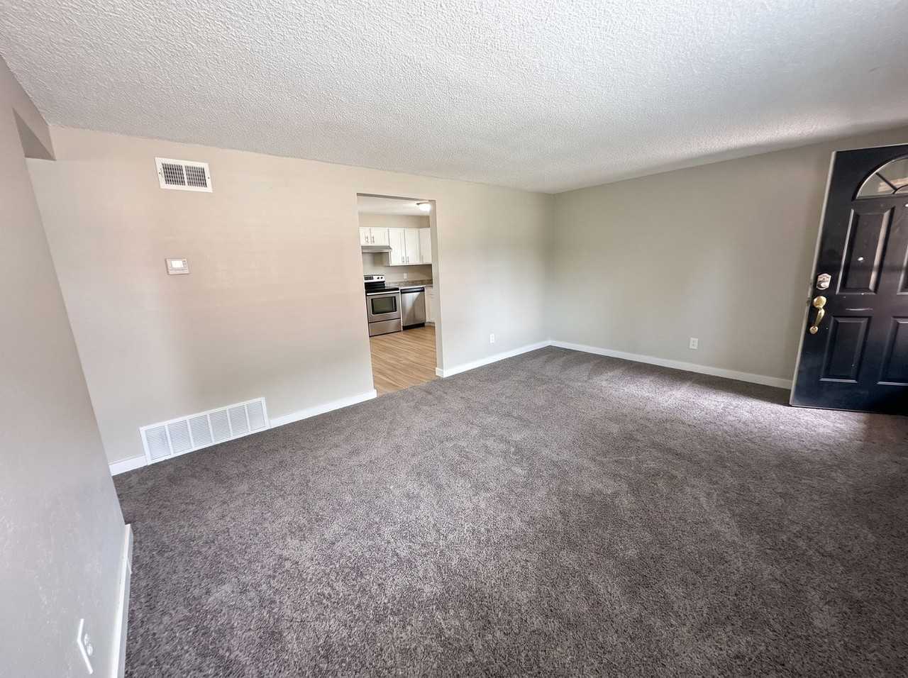 2575 Jellison St #2575 - Photo 6 of 15