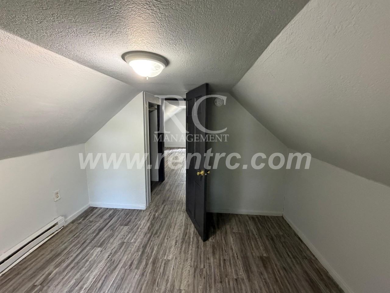 102 Elmwood Ave - Photo 7 of 11