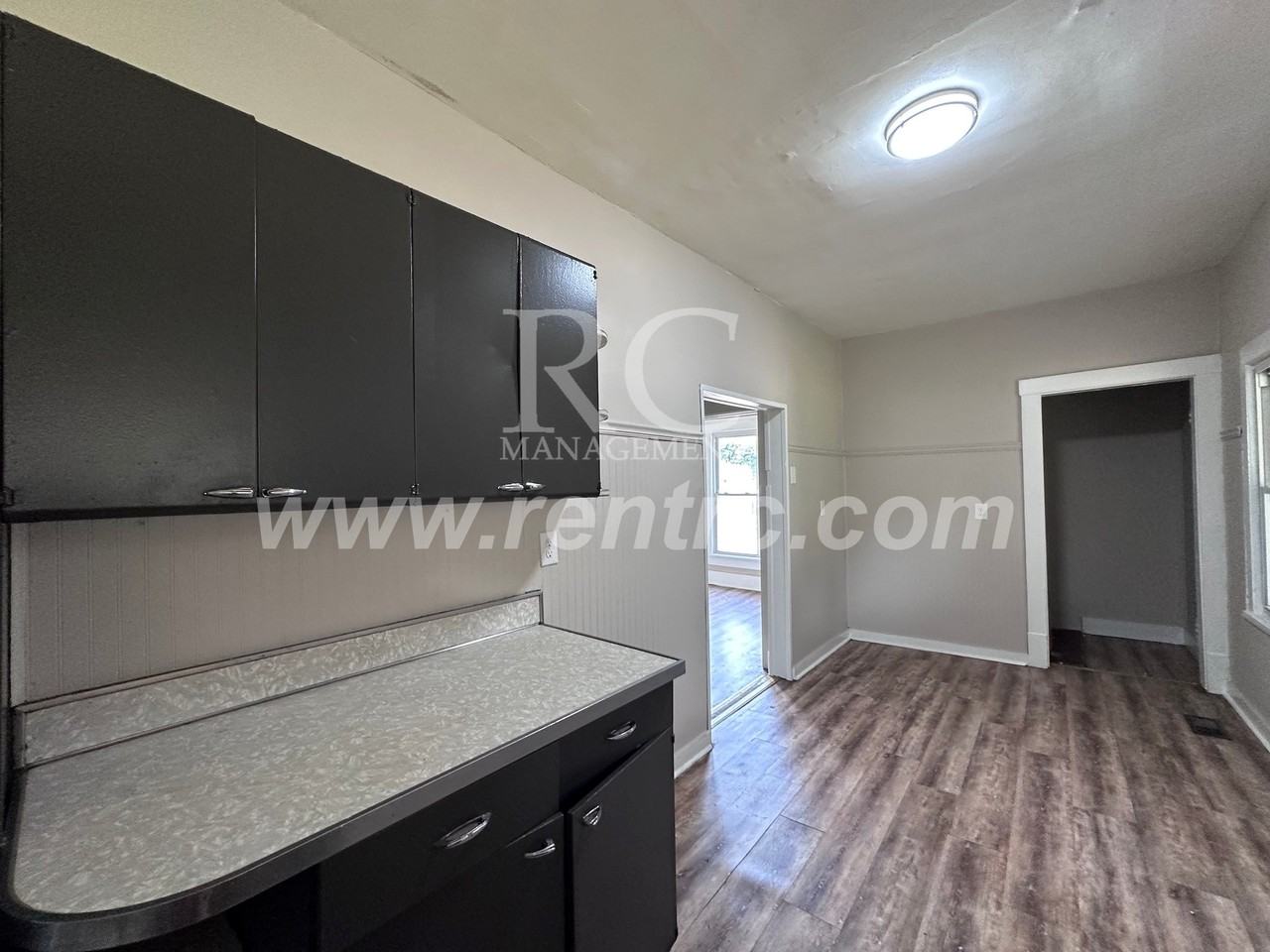 13 S Alexander St #S - Photo 3 of 14