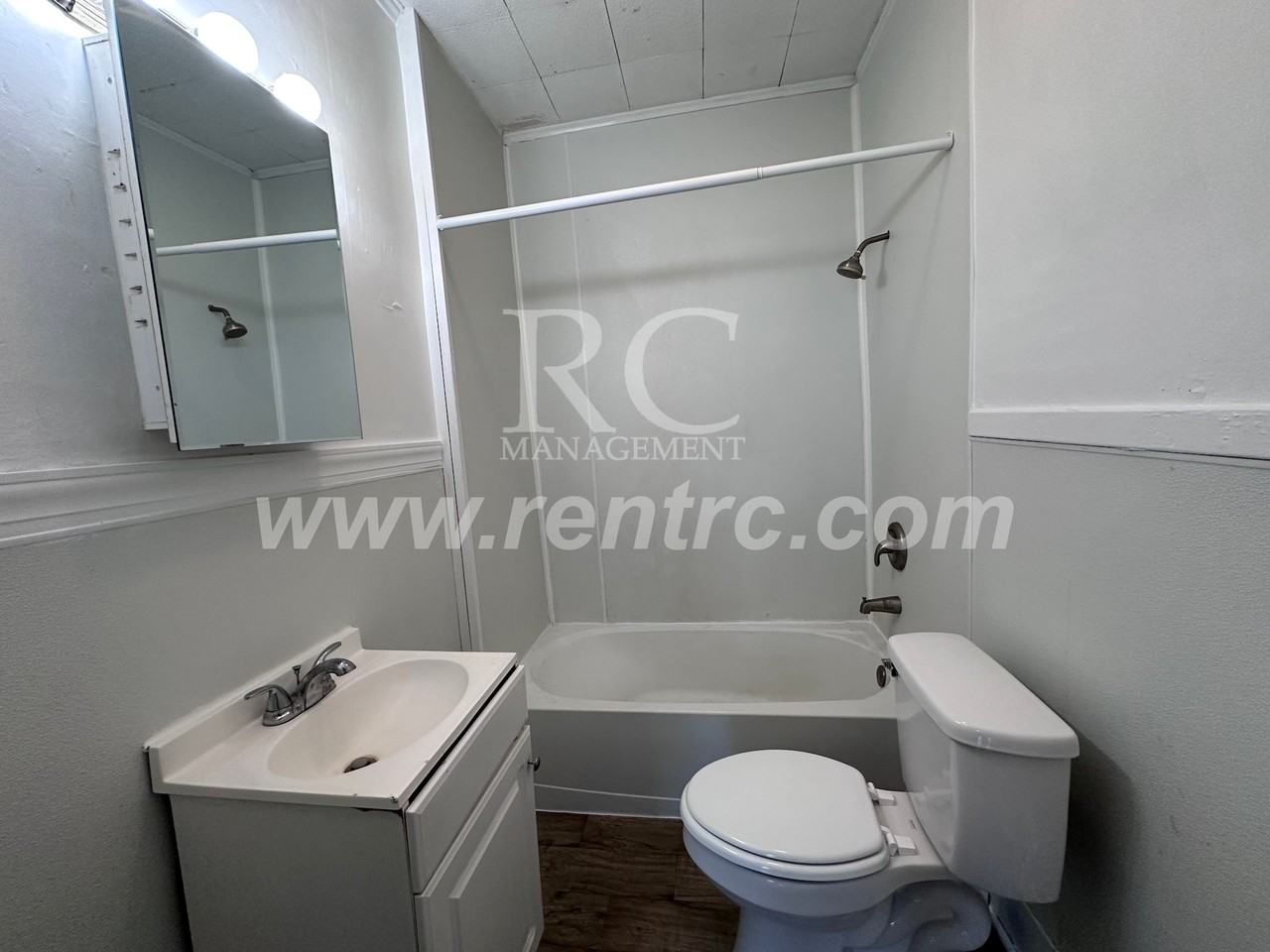 1115 Harmon St - Photo 4 of 16