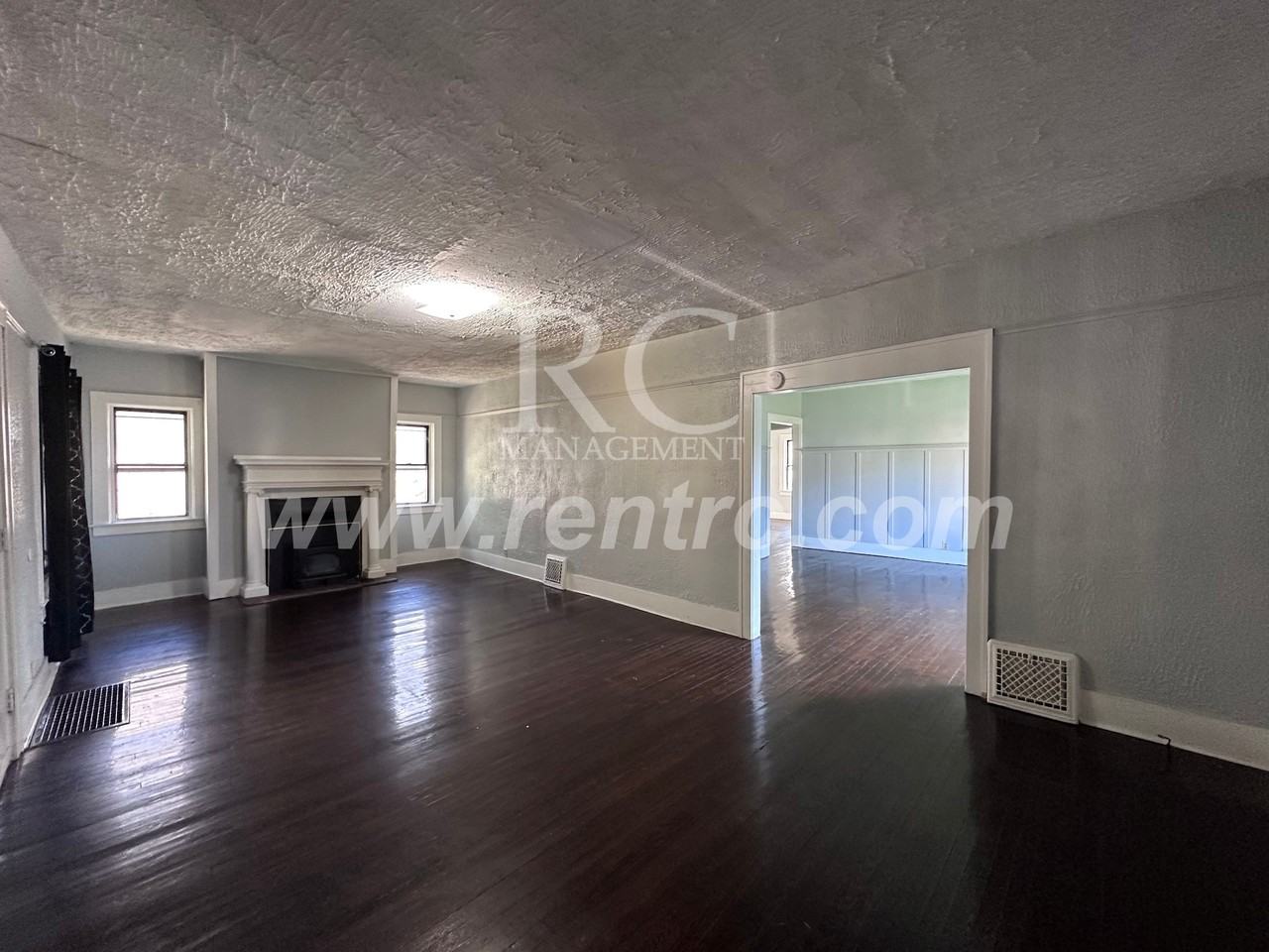 1115 Harmon St - Photo 6 of 16