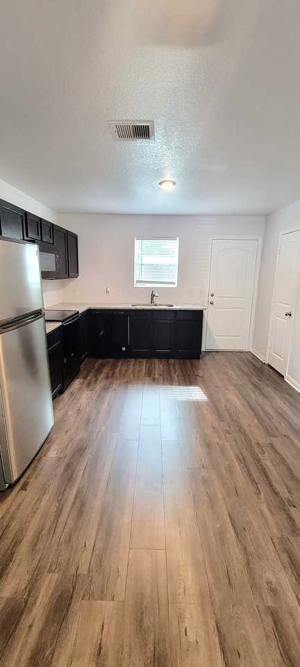 15134 Austin Rd - Photo 4 of 19