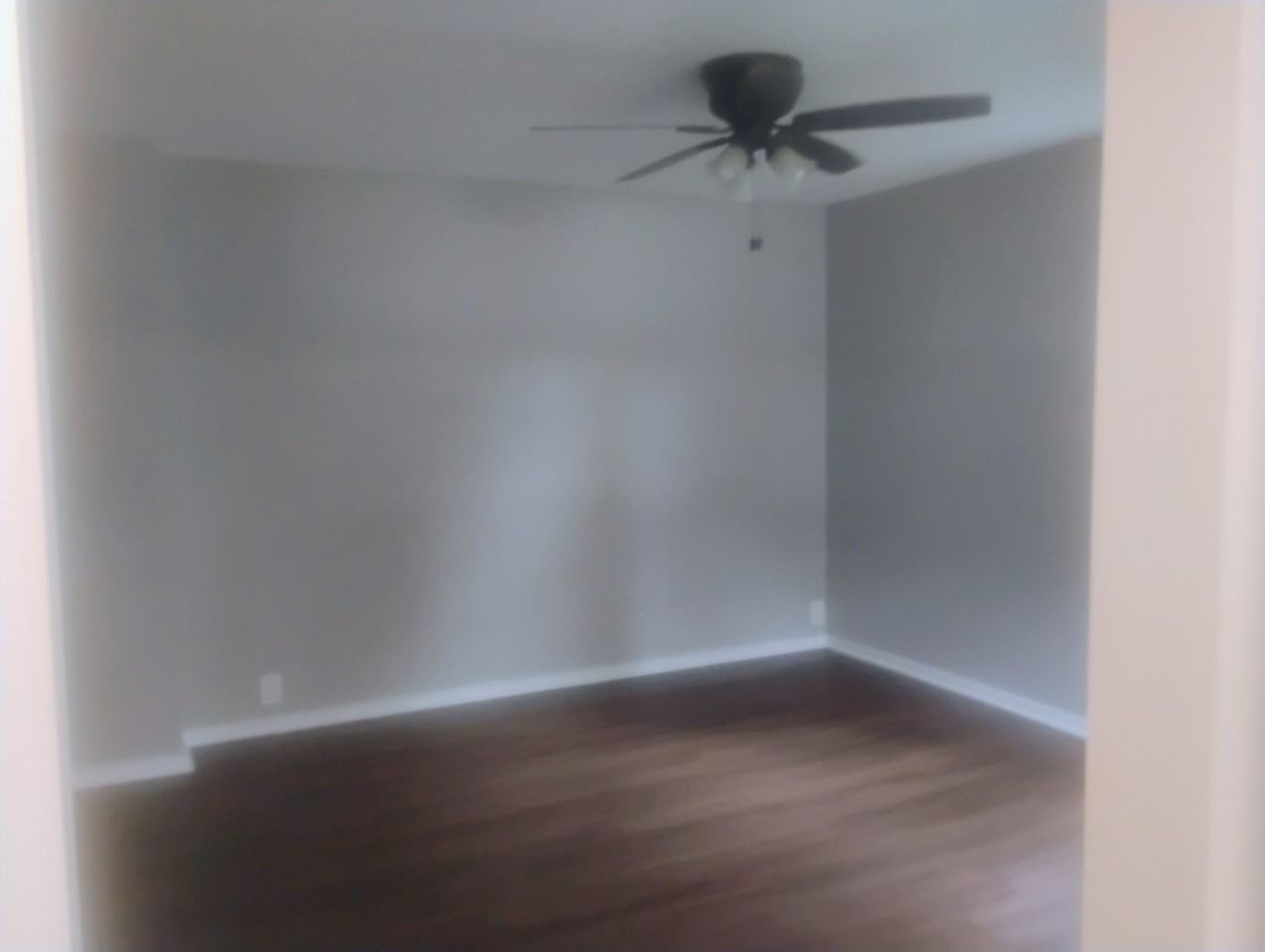1413 W 4th St - Photo 6 of 6