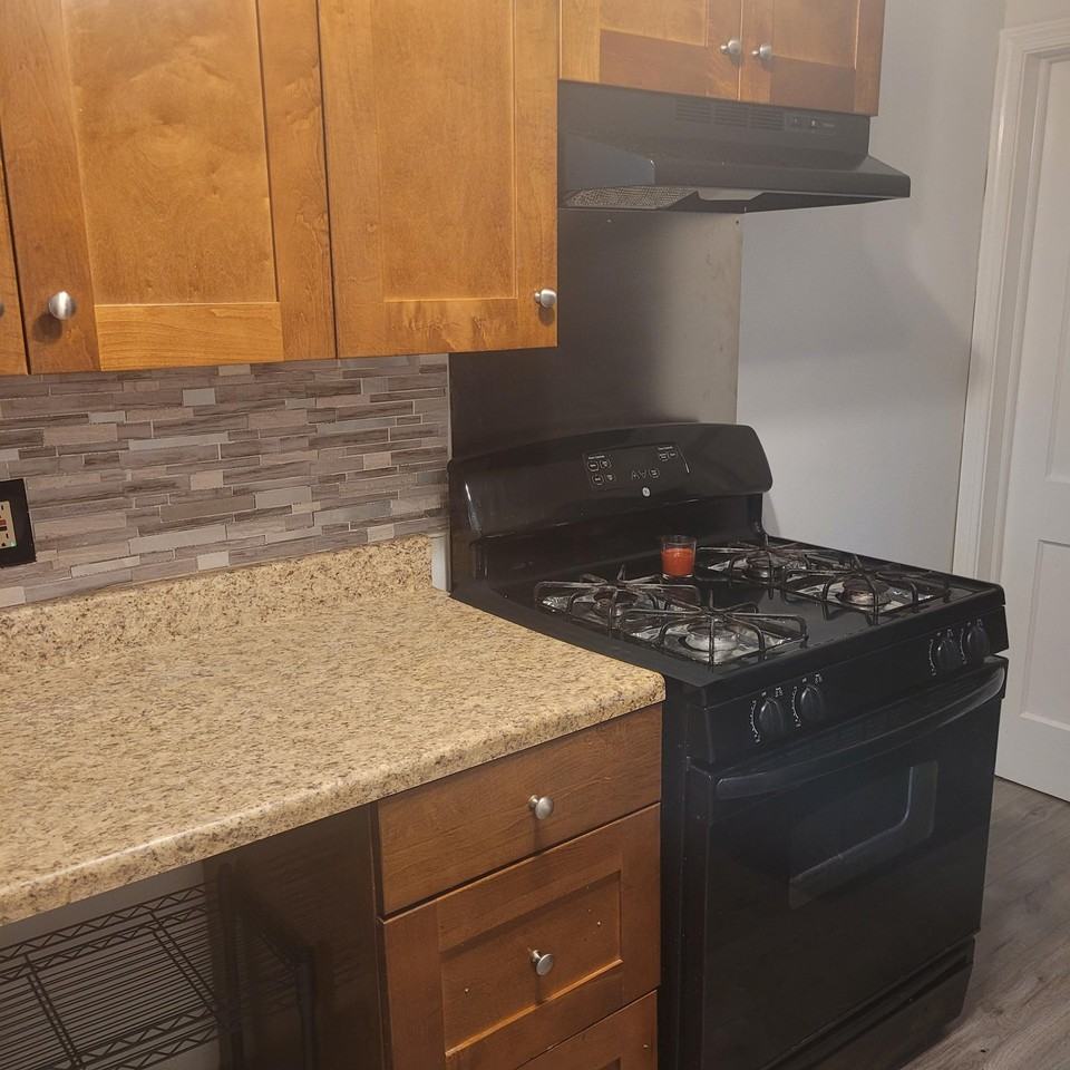 729 Yale Ave - Photo 6 of 17