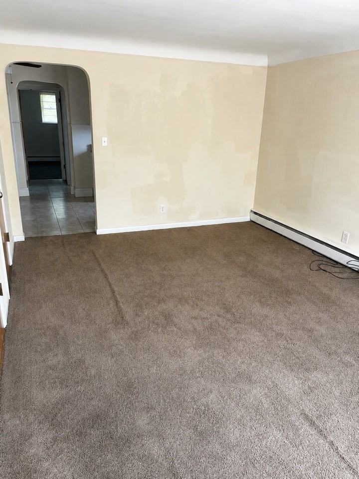 4782 Clevesdale Dr #4 - Photo 3 of 11