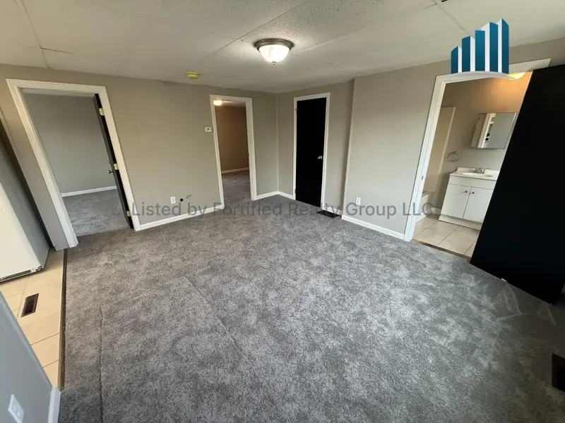 85 Massasoit St #3L - Photo 4 of 21