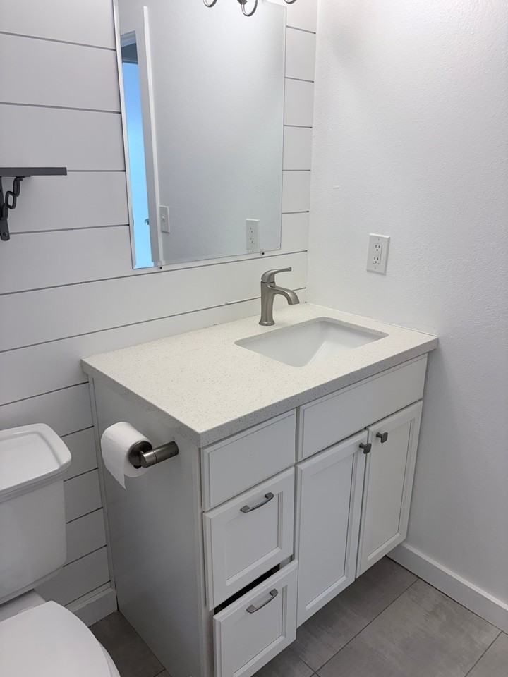 420 S Fenton St - Photo 5 of 20