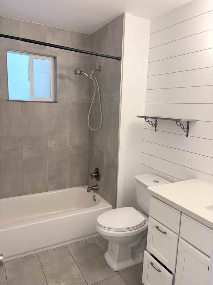 420 S Fenton St - Photo 6 of 20