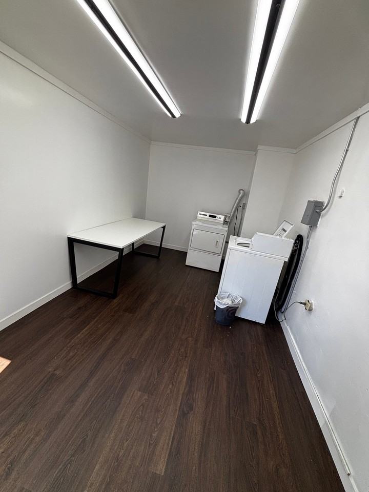 143 La Porte St #A - Photo 7 of 7