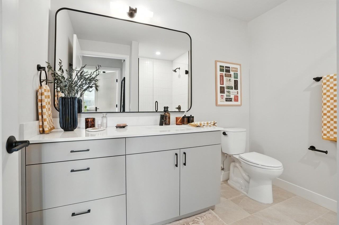 1101 W Lake St - Photo 6 of 20