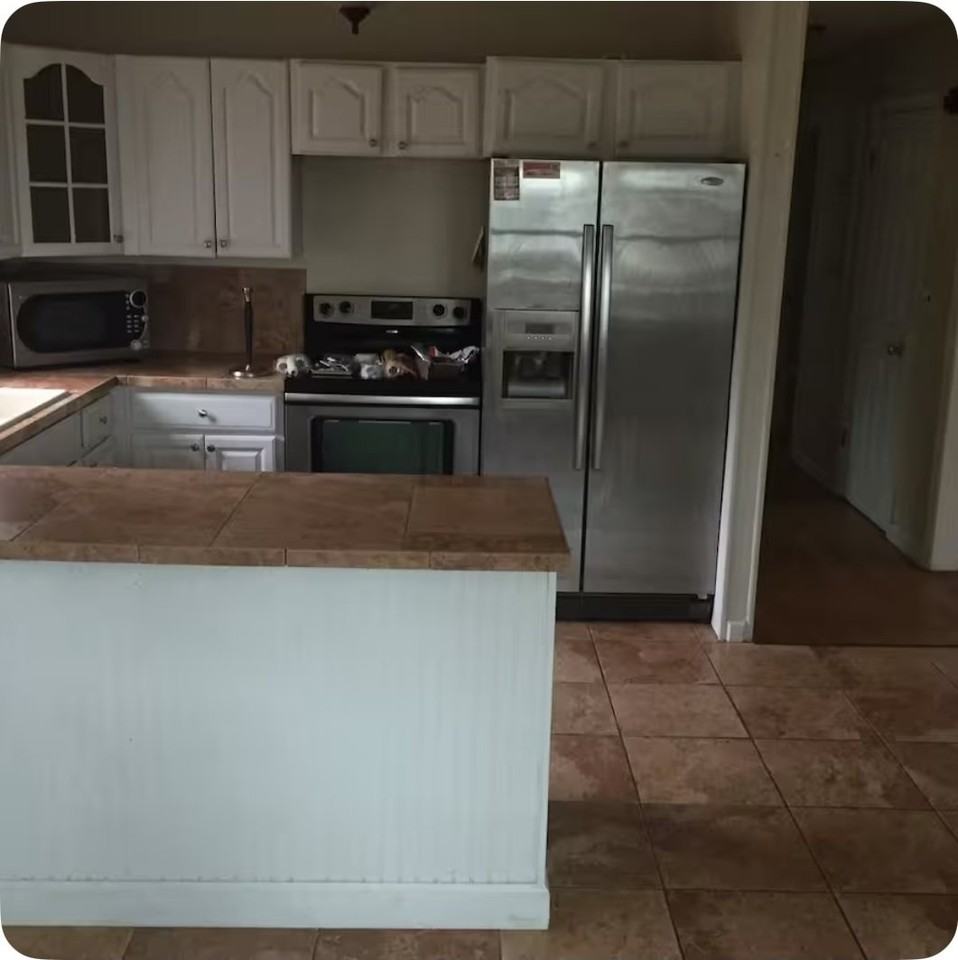 233 Roosevelt Ave - Photo 6 of 9