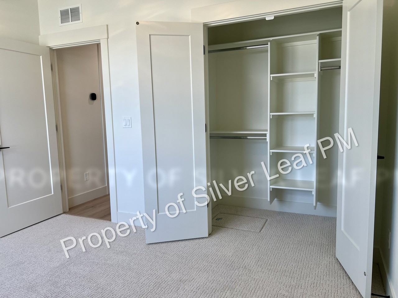 475 E Chevy Dr - Photo 6 of 20