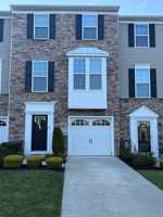 featured image of 5 Farm Field Ln