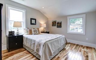 featured image of 825 50th Pl Ne
