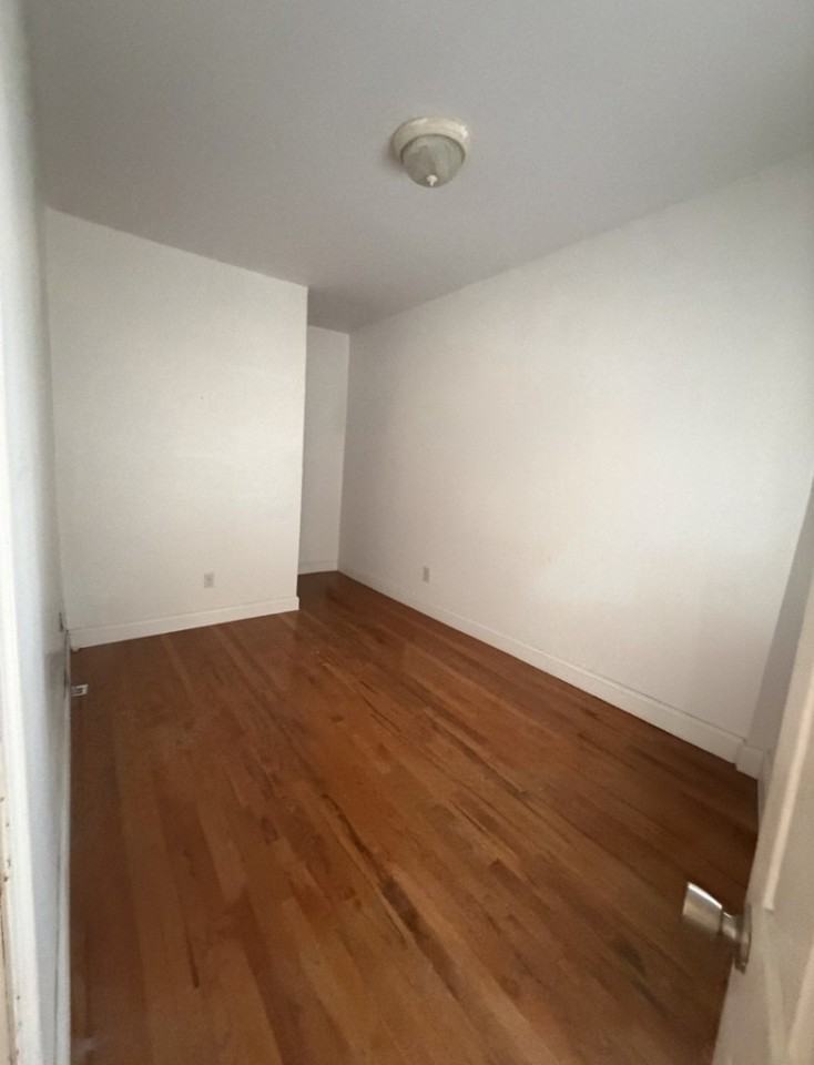 1137 W Porter St - Photo 5 of 7