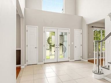 9 Cecilia Ct - Photo 2 of 20