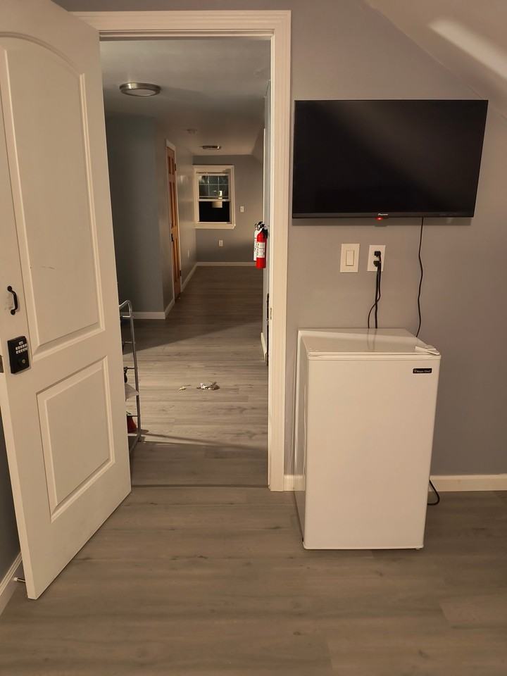 157 Lynch St - Photo 2 of 8