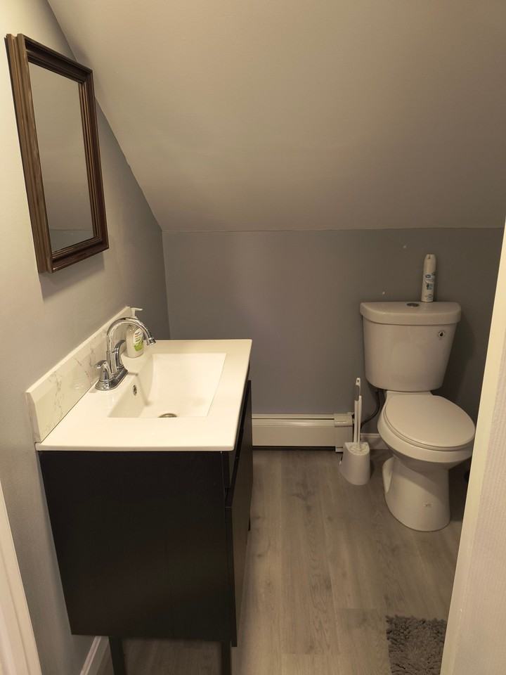 157 Lynch St - Photo 6 of 8