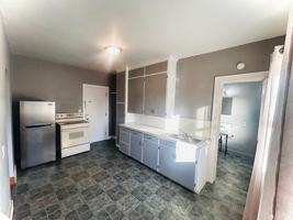 featured image of 141 N Bates St #4