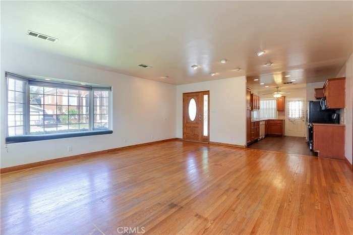 7503 Muller St - Photo 4 of 16