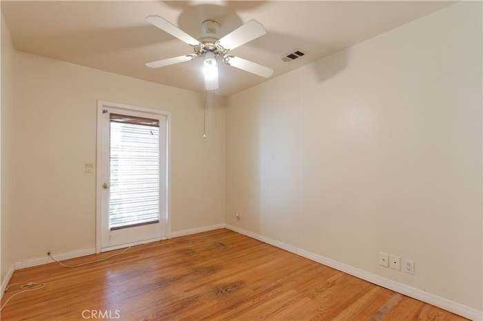 7503 Muller St - Photo 5 of 16