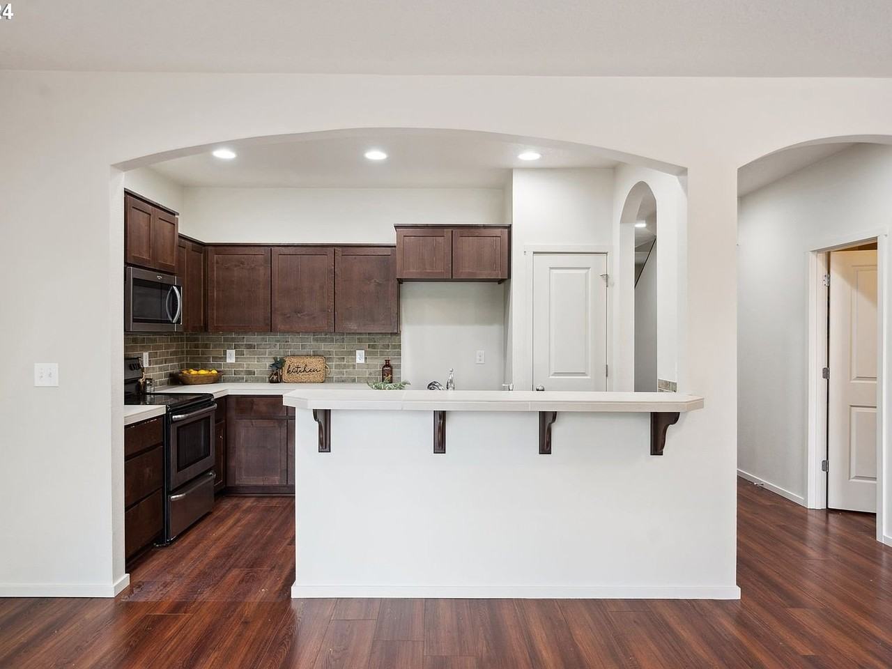 1326 Ne 72nd Way - Photo 7 of 20