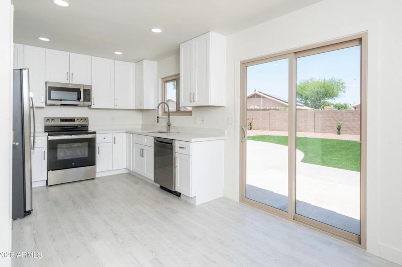 17901 N Lupine Trl - Photo 2 of 10