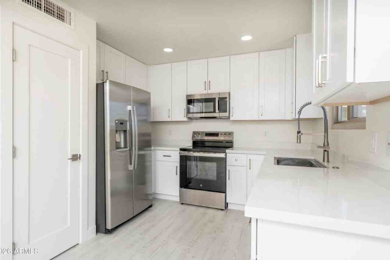 17901 N Lupine Trl - Photo 3 of 10