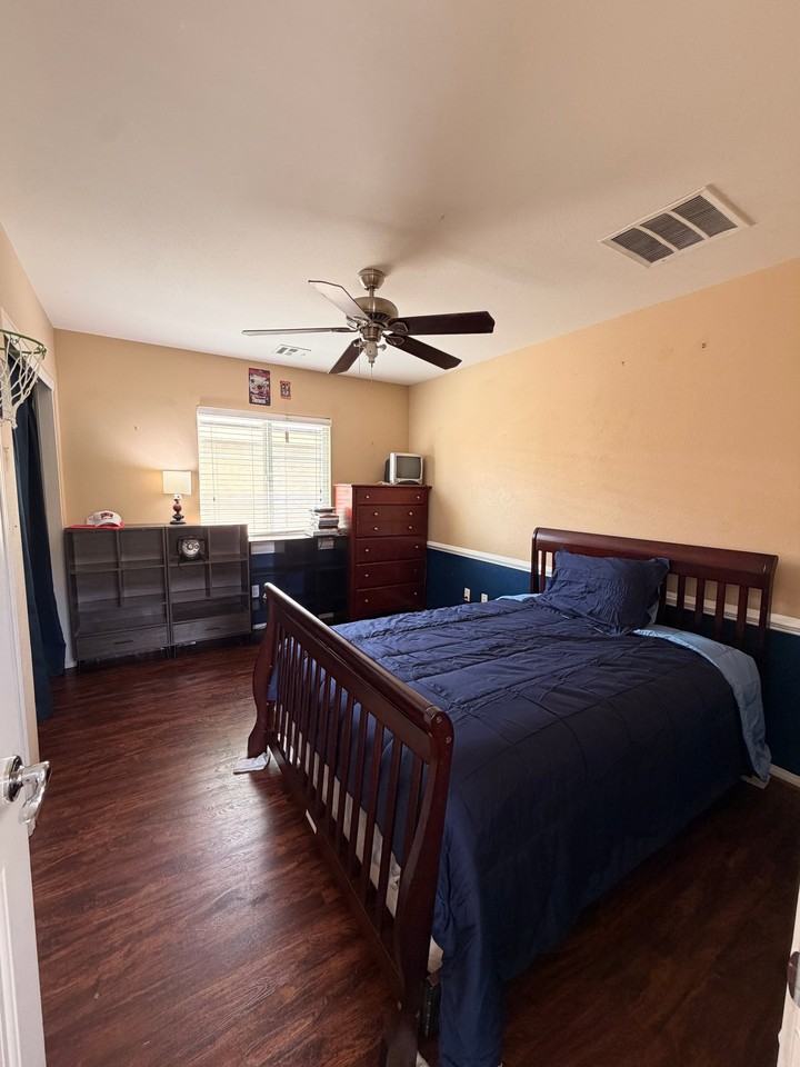 6619 Ditmars St - Photo 2 of 3