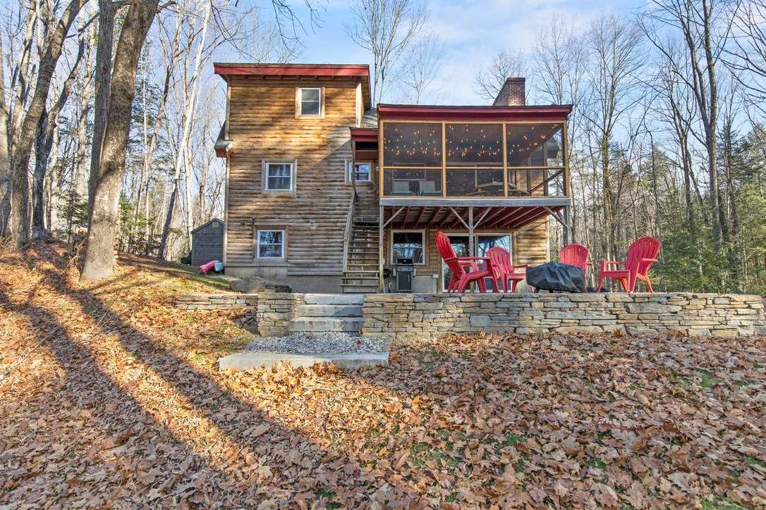 55 Leisure Ln - Photo 2 of 12