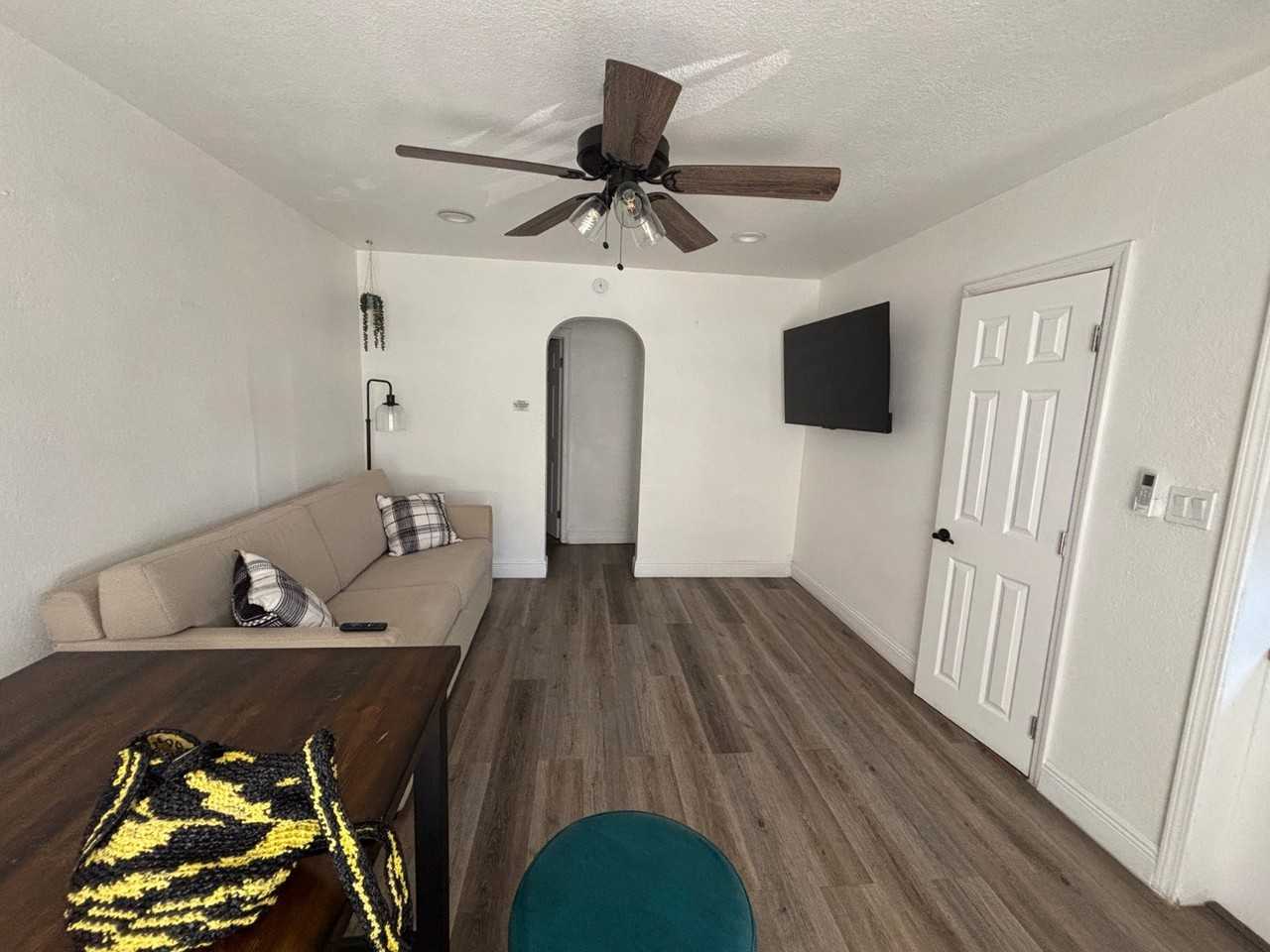 1885 Springtime Ave - Photo 5 of 11