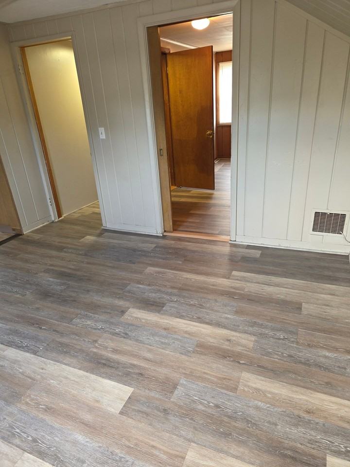 257 N Winton Rd - Photo 3 of 10