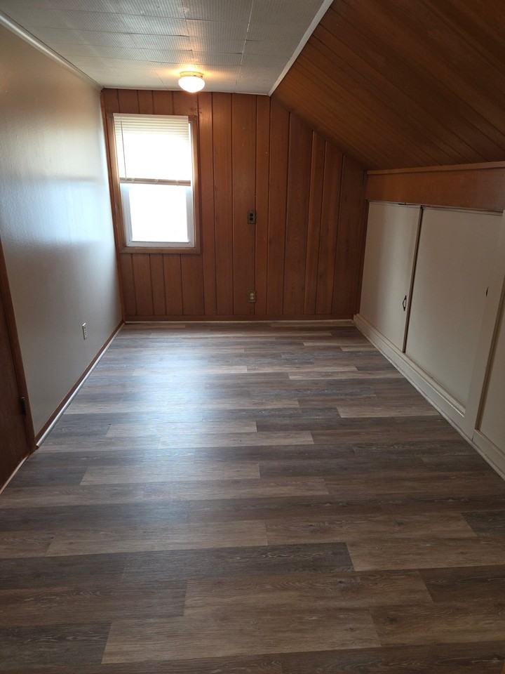 257 N Winton Rd - Photo 6 of 10