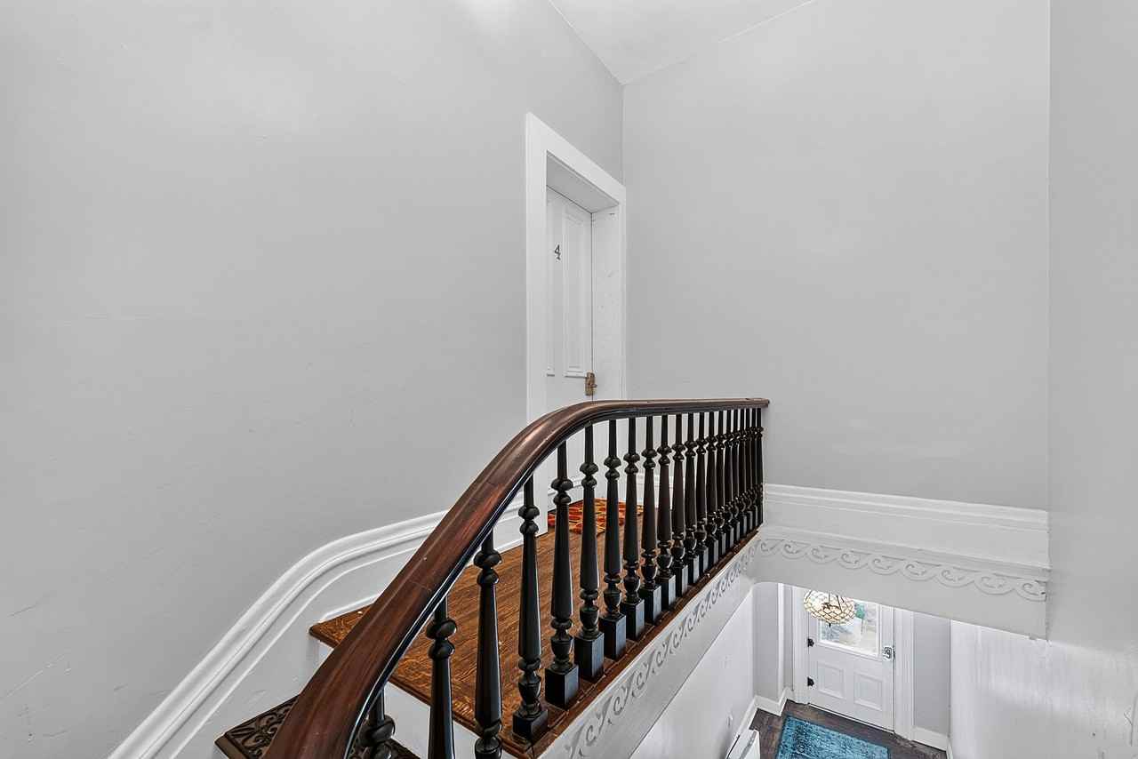 5618 Whitney Pl #4 - Photo 4 of 20