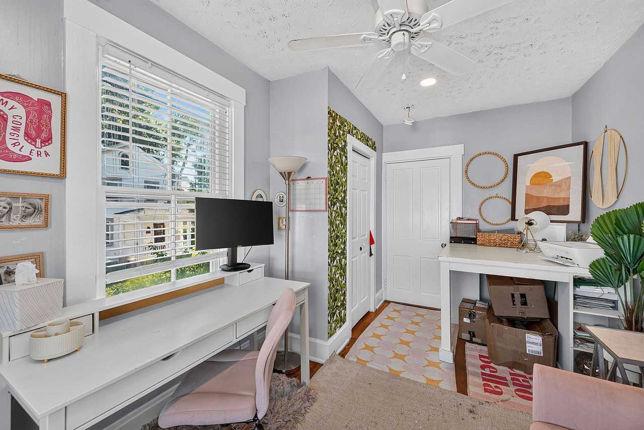 5618 Whitney Pl #4 - Photo 6 of 20