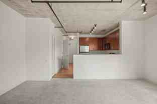 642 S Clark St - Photo 1 of 1