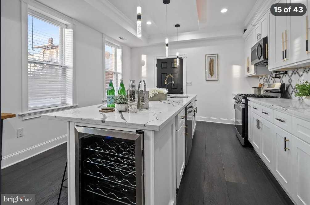 500 N Lakewood Ave - Photo 6 of 9