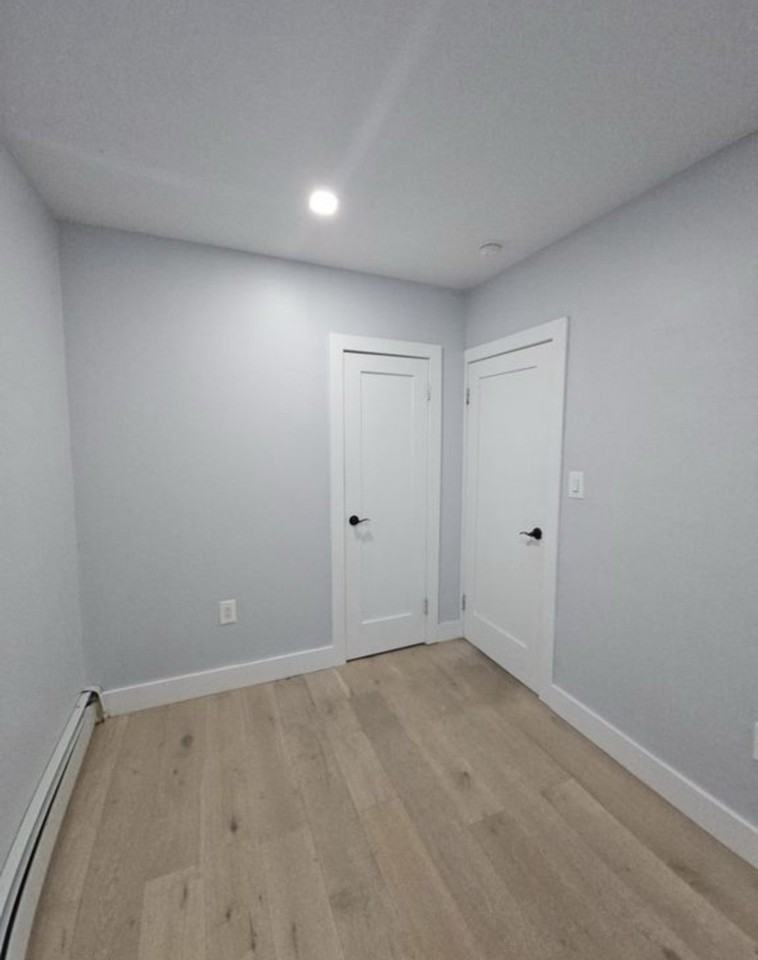 325 Avenue E #3 - Photo 7 of 7