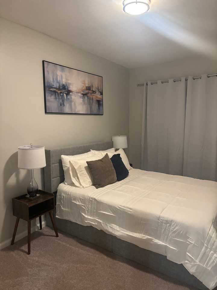 17211 Baisley Blvd #2 - Photo 4 of 14