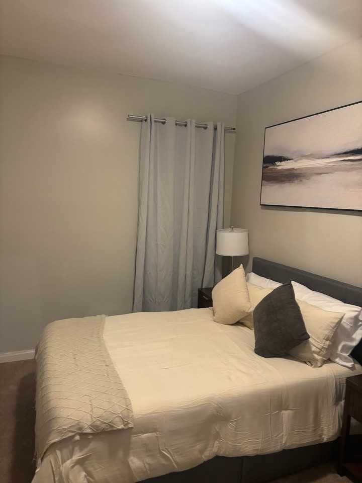 17211 Baisley Blvd #2 - Photo 6 of 14