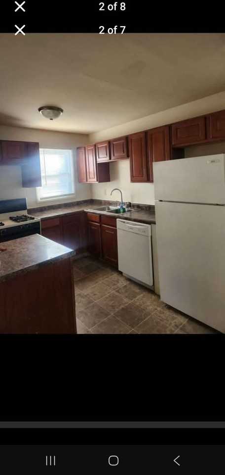 417 Portland Ct - Photo 2 of 5
