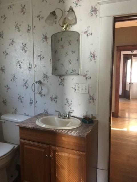 705 Madison St - Photo 5 of 13