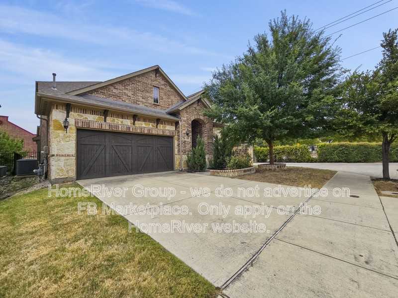 3000 Crestwater Rdg - Photo 2 of 23