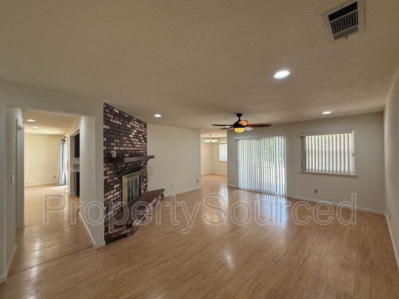 1444 Snead Ct - Photo 5 of 50