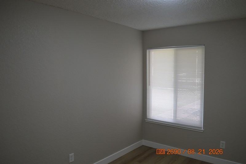 632 Walnut Ave - Photo 7 of 19