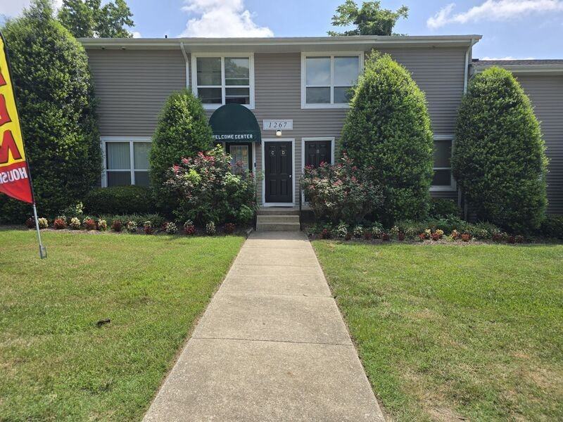 1227 Nelson St #D - Photo 2 of 18