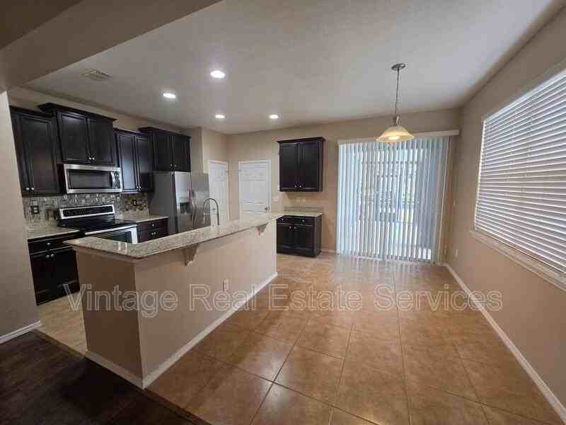 9209 English Oaks Ln - Photo 6 of 25