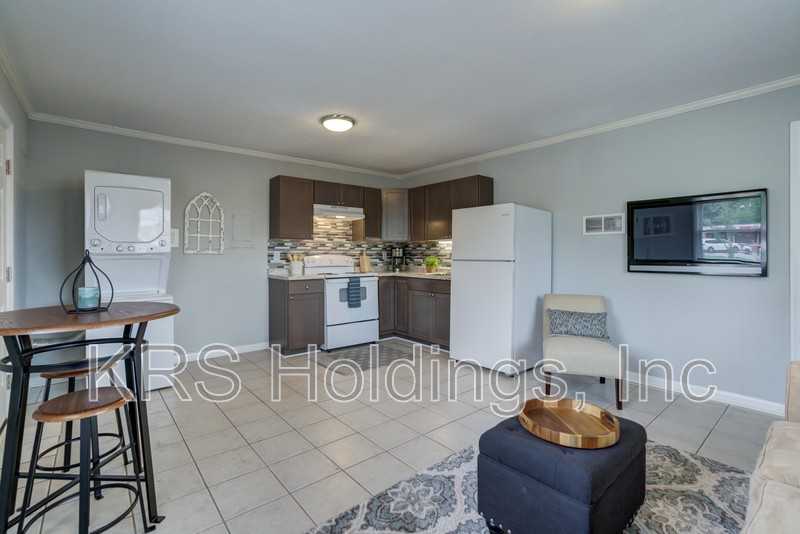 4161 Richmond Hwy #4161 - Photo 5 of 12