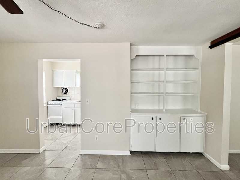 321 24th St N #7 - Photo 3 of 8